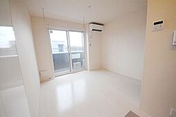 グレース八幡 106 1階ワンルームのリビング/ダイニング