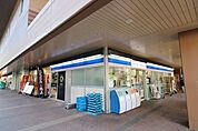 ローソン・スリーエフ 市川駅南店 徒歩9分。 680m