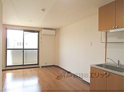 クレストビレッジIII 205 2階1LDKのリビング/ダイニング