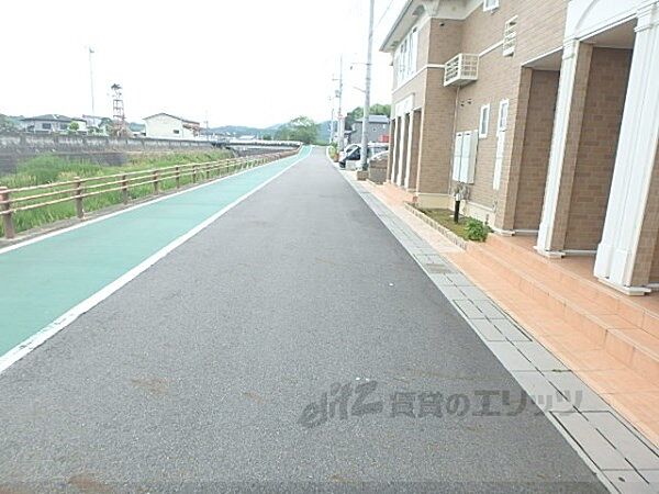 画像17:前面道路