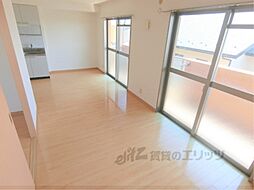 近江鉄道八日市線 八日市駅 徒歩30分の賃貸マンション 2階2LDKのリビング/ダイニング