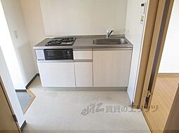 ヴィクトリーIII 208 2階1Kのリビング/ダイニング