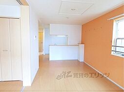 近江鉄道八日市線 八日市駅 バス14分 中小路下車 徒歩6分の賃貸アパート 1階1LDKのリビング/ダイニング