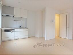 JR東海道・山陽本線 栗東駅 徒歩16分の賃貸アパート 1階2LDKのリビング/ダイニング