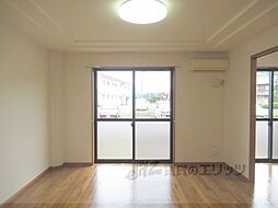 JR草津線 甲賀駅 バス20分 土山大野下車 徒歩3分の賃貸アパート 2階2LDKのリビング/ダイニング