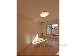 近江鉄道八日市線 八日市駅 4.5kmの賃貸アパート 2階2LDKのリビング/ダイニング