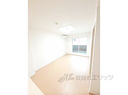 リバーサイド　レジデンス 2階2LDKのリビング/ダイニング