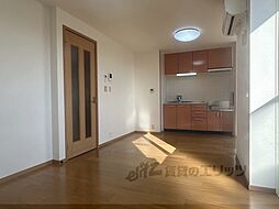 ビズ・コートＡ 2階2LDKのリビング/ダイニング