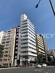 都営新宿線 新宿三丁目駅 徒歩2分