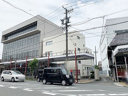 豊川駅前郵便局(510m)