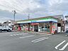 周辺：ファミリーマート豊川寿通店（390m）
