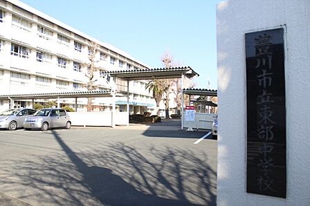 東部中学校(1110m)