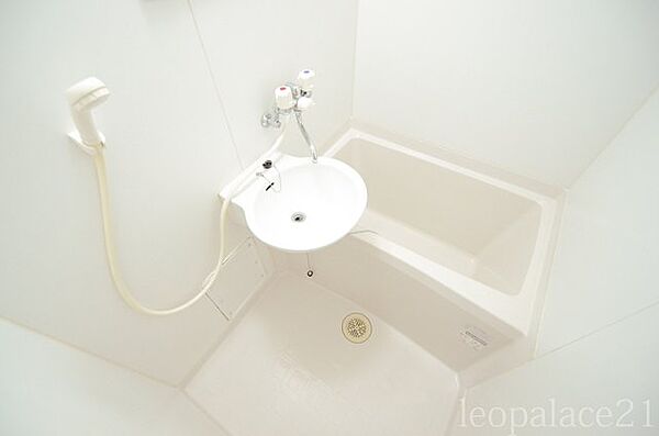 画像13:浴室スペース