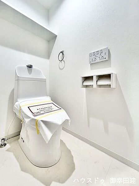 ■一人になれる安らぎの場所■清潔さと静けさを両立した空間。心落ち着くひとときを過ごせる、プライベートなレストルームです。