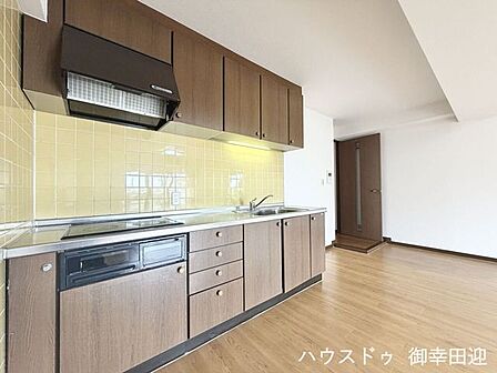 ■家族の「美味しい」が集まる舞台■高い機能性と美しいデザインを両立。料理する人も、待つ人も、笑顔になれる場所です。