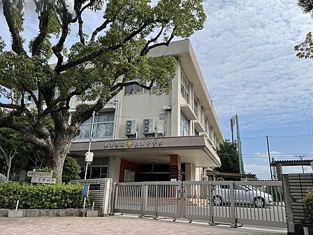 日吉小学校 1080m