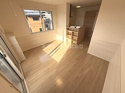 カメリア 201 2階1LDKのリビング/ダイニング