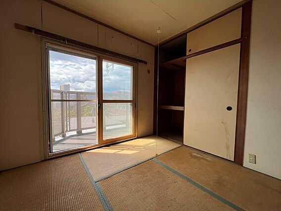 和室6帖には押...