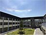 周辺：枚方市立第三中学校（1061m）