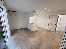 カーサ真砂 0101 1階2LDKのリビング/ダイニング