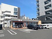 セブンイレブン（390m）