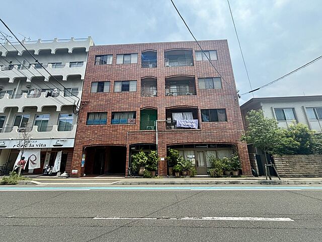 6 / 18