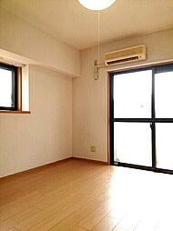 ラフィネＴ．Ｍ．Ｉ 0401 4階1DKのリビング/ダイニング