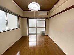 シャングリラロイヤルシティ上之園 0401 4階1Kのリビング/ダイニング