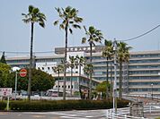 鹿児島大学医学部付属病院（880m）