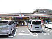 セブンイレブン（300m）