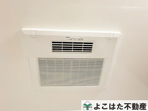バスルームには...