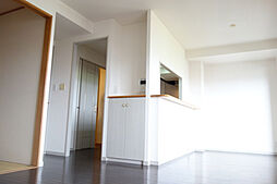 JUJU近江八幡 302 3階3LDKのリビング/ダイニング