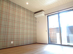 マインズスクエア 110 1階1LDKのリビング/ダイニング