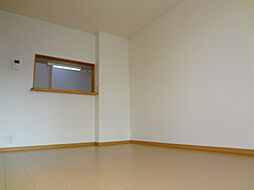 ソル・レヴェンテ　ドゥーエ 102 1階1LDKのリビング/ダイニング