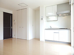 エポックシーマ 105 1階ワンルームのリビング/ダイニング