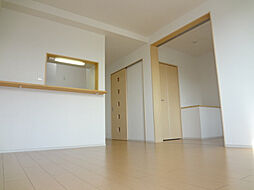 レ・ドルチェ 201 2階2LDKのリビング/ダイニング