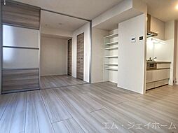 シャルール 203 2階1LDKのリビング/ダイニング