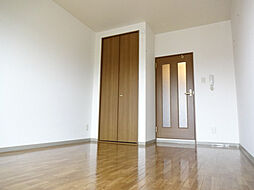 アースマーシーマンション 201 2階1Kのリビング/ダイニング