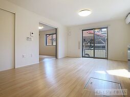 近江鉄道近江本線 五箇荘駅 徒歩27分の賃貸アパート 1階1LDKのリビング/ダイニング