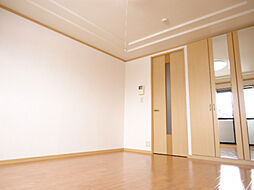 JR東海道・山陽本線 南彦根駅 4.1kmの賃貸アパート 2階1Kのリビング/ダイニング