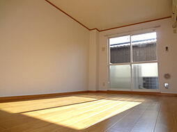 近江鉄道近江本線 愛知川駅 徒歩8分の賃貸アパート 2階1Kのリビング/ダイニング