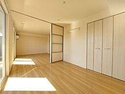 JR筑豊本線 二島駅 徒歩18分の賃貸アパート 2階1LDKのリビング/ダイニング