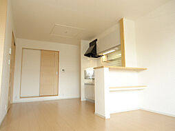 ＳｕｂａｒｕIII番館 201 2階2LDKのリビング/ダイニング