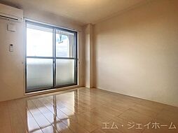 ＧｒａｎｄＣＹＧＮＵＳ 202 2階1Kのリビング/ダイニング