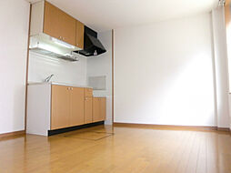 宮司サンシャインII 3 1階2DKのリビング/ダイニング