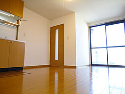 エバーライフイズミA棟 6 1階2DKのリビング/ダイニング