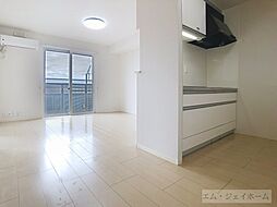 ソーラーＱ．Ｂ．Ｔ． 202 2階2LDKのリビング/ダイニング