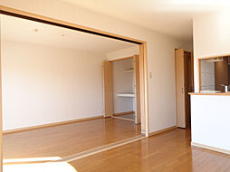 ブレイン長浜I 301 3階2LDKのリビング/ダイニング