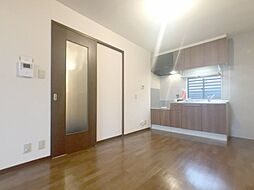 バリュージュ寿　A 202 2階3DKのリビング/ダイニング