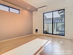 ルピナス　イースト 301 3階1Kのリビング/ダイニング